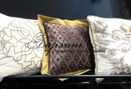 Вышивка на декоративных подушках